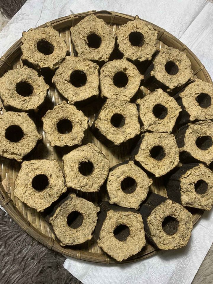 RICE HUSK PELLETS AND RICE HUSK BRIQUETTES